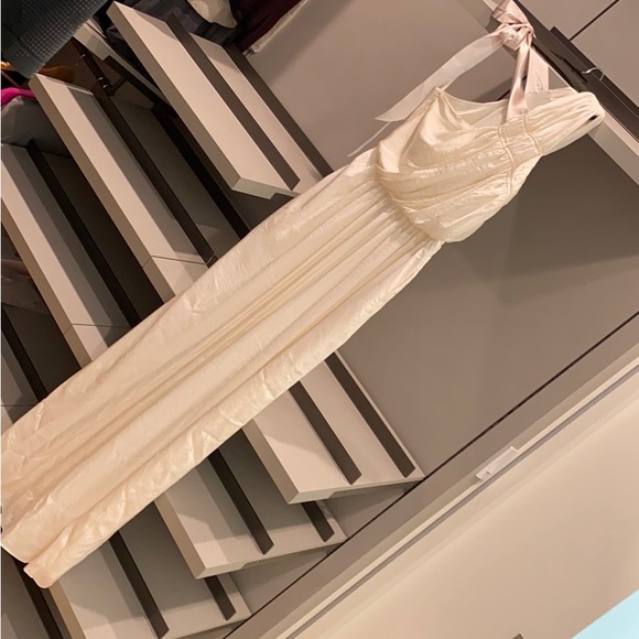 Dress - Picture 9 of 13